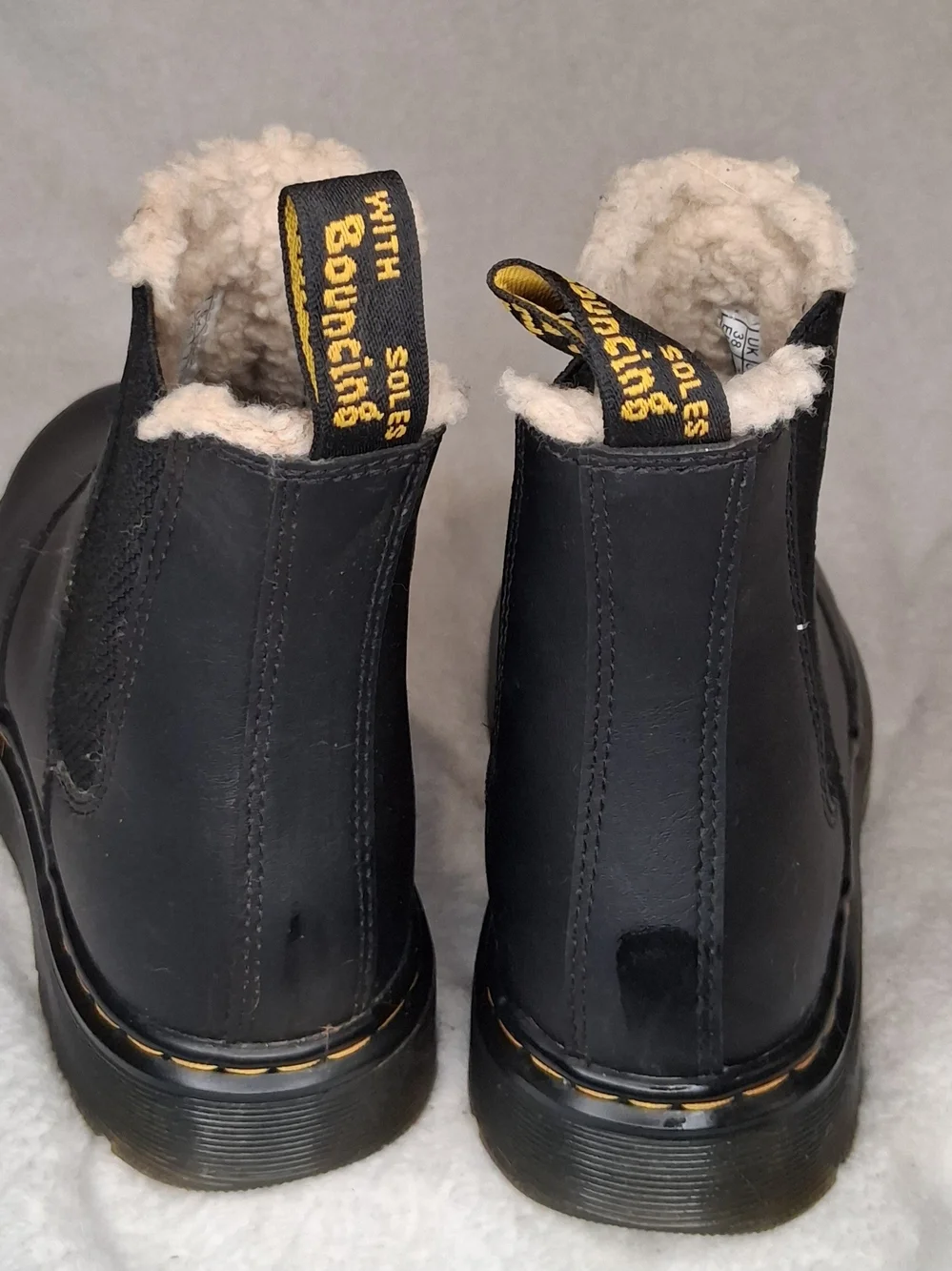 Black Chelsea Winter Boots with Shearling Lining